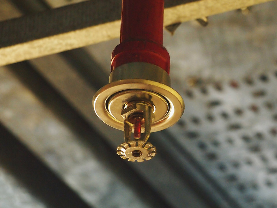 Automatic ceiling Fire Sprinkler in red water pipe System